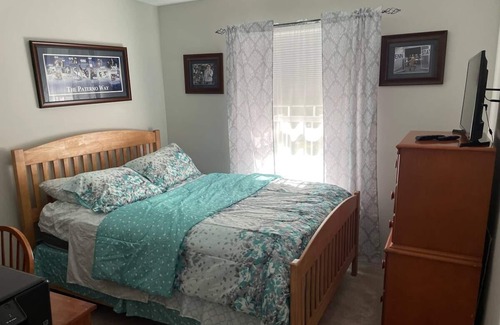 Lemont House | Great access and location to Penn State Campus and Venues!