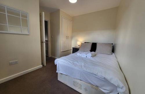 Tooting Apartment | Great Apartment Next To Tooting Bec Tube Station!