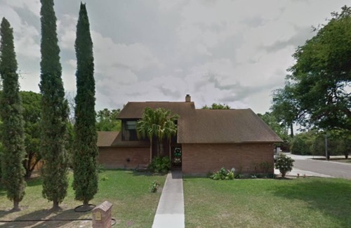 Brownsville House | Great Bedroom in a Fantastic Neighborhood!