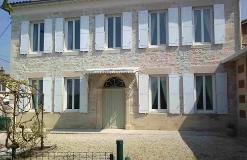 Le Pian-sur-Garonne House | Great character house comfortable with large pool