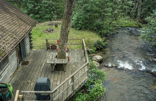 Kyle Cabin | Great Creekside Hideaway Rustic Cabin - Secluded, Creekside Family Cabin