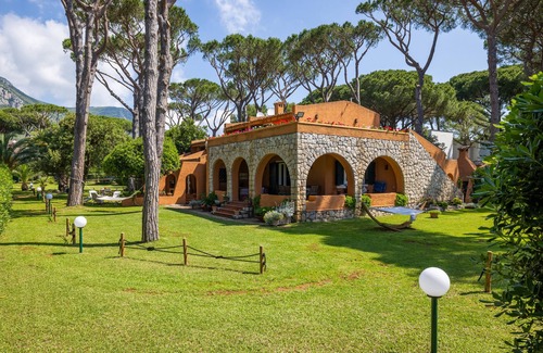 Latina Lido Villa | Great Dune beachfront villa with exclusive direct access to the 50m beach