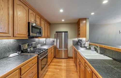 Lake Forest House | Great Escape - Dollar Point, Hot Tub