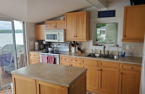 Grant Cottage | Great family cottage on quiet Hess Lake