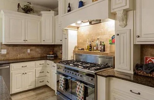 Valdosta House | Great farm house with lap pool, ping pong, pet friendly