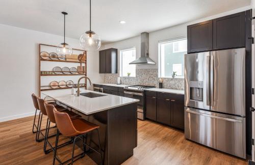Layton Apartment | Great for Multiple Families!