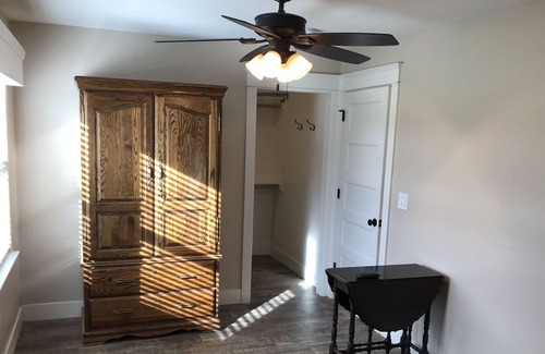 Stanislaus County House | Great for traveling nurses ! You will not be disappointed with your lodging .