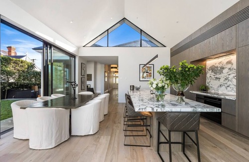 Ponsonby House | Great Location and Stunning Pool