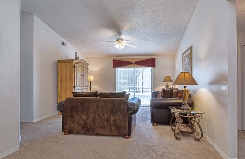 Indian Point House | GREAT LOCATION, PRIVATE POOL, SPACIOUS BEDROOM, FREE WIFI!!