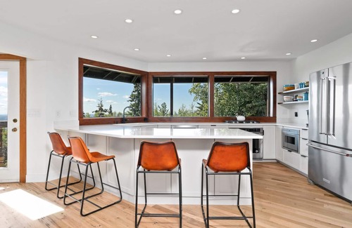 Eagle River House | Great Mtn views, private setting, Eagle River 20 minutes North of Anchorage