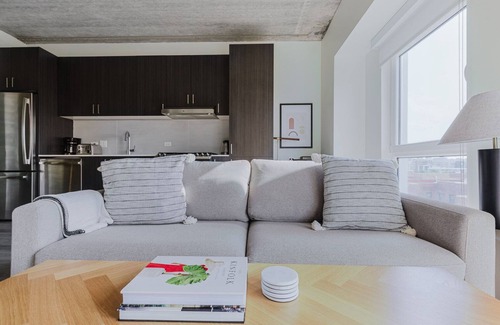 Old Town Apartment | Great Old Town 1BR Gym, W/D, Lounge & A/C, by Blueground