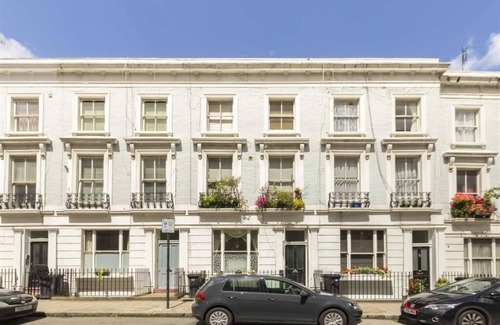 Little Venice Apartment | Great one bedroom apartment in Maida Vale near Portobello Rd & Little Venis.