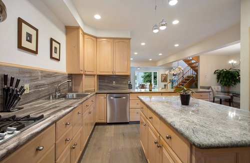 Marina District House | Great property in the center of Marina. Three bedroom all EN-SUITE .