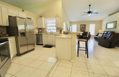 Port Saint Lucie House | Great Rates! Banana Tree Casa - Heated Salt water pool