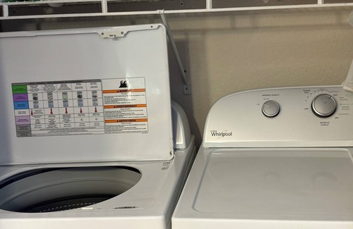 Federal Way Condo | Great Sunrise/Sunsets! peaceful, comfy, Come enjoy this awesome view!