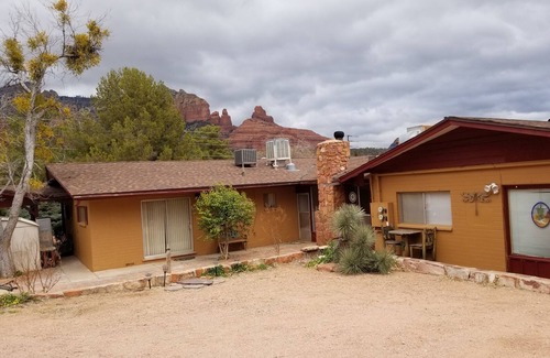 Sedona House | Great Uptown Location! Best Value! House and Guest House 2 Hot Tubs
