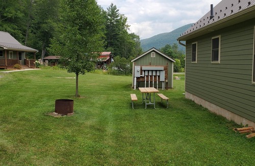 Wellsboro Cabin | Great Valley Cabin 4 - Comfortable Cabin Retreat in the Heart of the PA Wilds