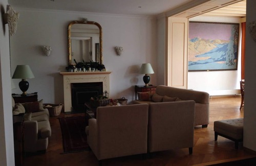 Chateau-d'Oex Apartment | Great view Top floor spacious flat with Pool and Gym