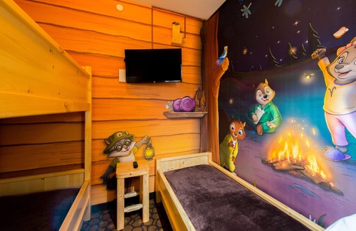 Anaheim Resort Resort | Great Wolf Lodge Anaheim, CA