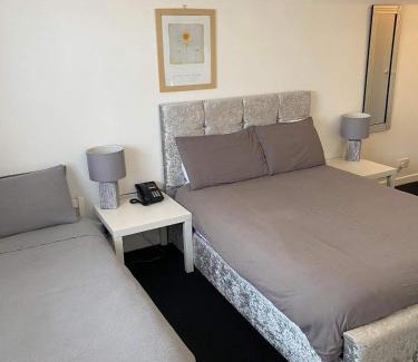 Pyle Hotel | Green Acre Motel