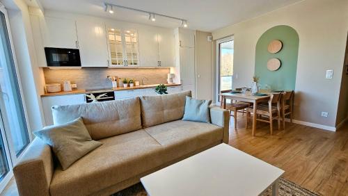 Lagow Apartment | Green Arches apartment