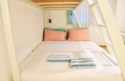 Chana Songkhram Hotel | Green Group Stay Bangkok - Near Khaosan Road