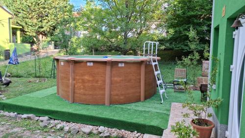 Sarsoni Ski Chalet | Green House