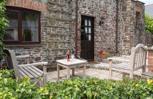 Holsworthy House | Greenfinch