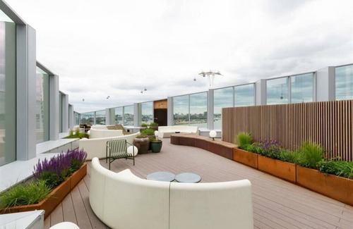 Peninsula Apartment | Greenwich-The O2nCosy water view with lots of restaurant 1 minute from O2 arena
