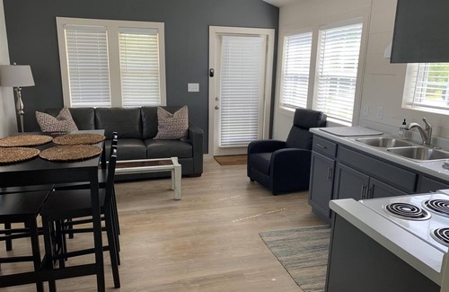 Altamont House | Greeter Falls Lodge 6