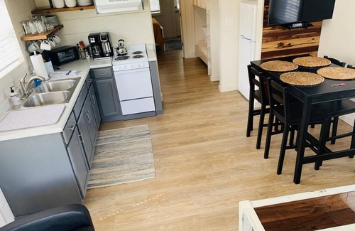 Altamont House | Greeter Falls Lodge 6