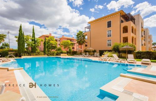 Vilamoura Apartment | Greice Homes-Luxury 2 bed en-suite south facing & Golf view