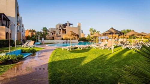 Vilamoura Apartment | Greice Homes-Luxury 2 bed en-suite south facing & Golf view