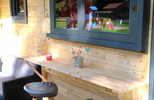 Bar-sur-Aube Ski Chalet | Gretel's cabin