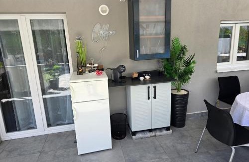 Drnis House | Grey House with heated pool Kričke Drniš