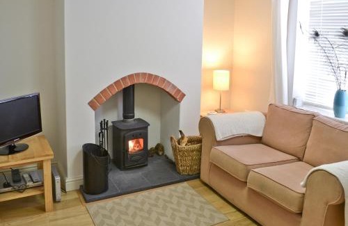 Aldborough House | Grey Ladies