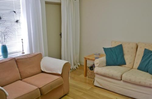Aldborough House | Grey Ladies