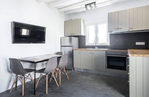 Xilokeratidi Apartment | Grey Residence 2-Bedroom Sea View with Outdoor Jacuzzi