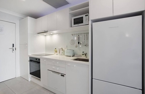 Newton Apartment | Greys Urban Escape with Spa, Pool & Gym