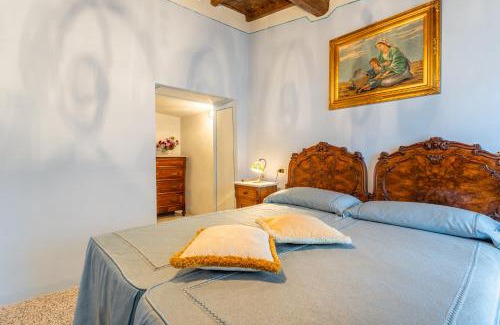 Molazzana House | Grillo Rosso 8