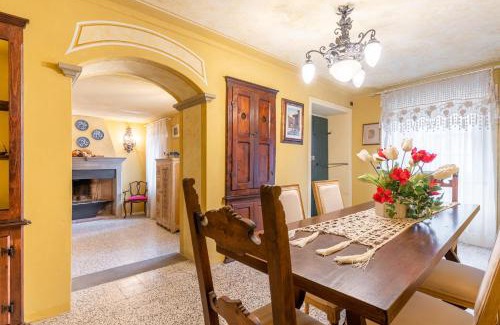 Molazzana House | Grillo Rosso 8