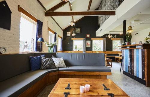 Grou House | Groepshuis aan open vaarwater (de Berch)