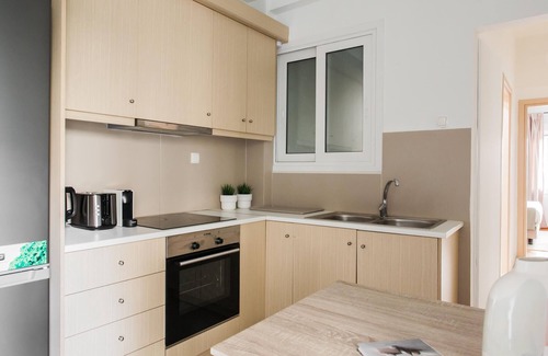 Koukaki Condo | Groovy 2BR Apartment in Koukaki