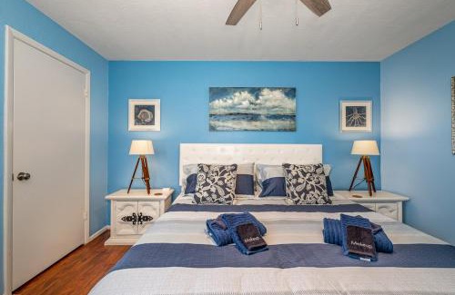 Ocean Side Village Apartment | Ground Floor 2 Bdrm King Condo Close to Beach