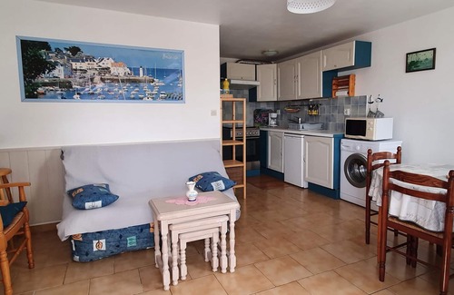Le Palais Apartment | Ground Floor Apartment: Terrace, Garden, Near Port & Shops