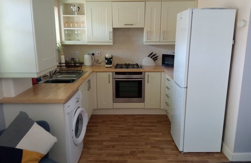 Bodmin Apartment | Ground Floor Apt With Garden & Parking Sleeps 2