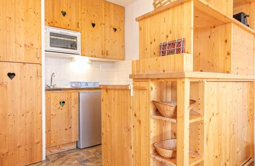 Aussois Apartment | Ground floor, balcony, tv, ski locker, 37m², Aussois