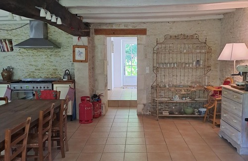 Cherac Other | Ground floor bedroom, Acacia. Bijoux Bed & Breakfast large garden, accepts dogs.