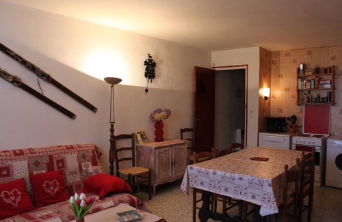 Pra Loup Ski Chalet | Ground floor CHALET Southern Alps 3 Rooms 6/8 Pers