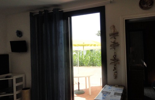 Le Barcares Apartment | GROUND FLOOR DIRECT ACCESS BEACH 'uncrowded' Gde Terrace